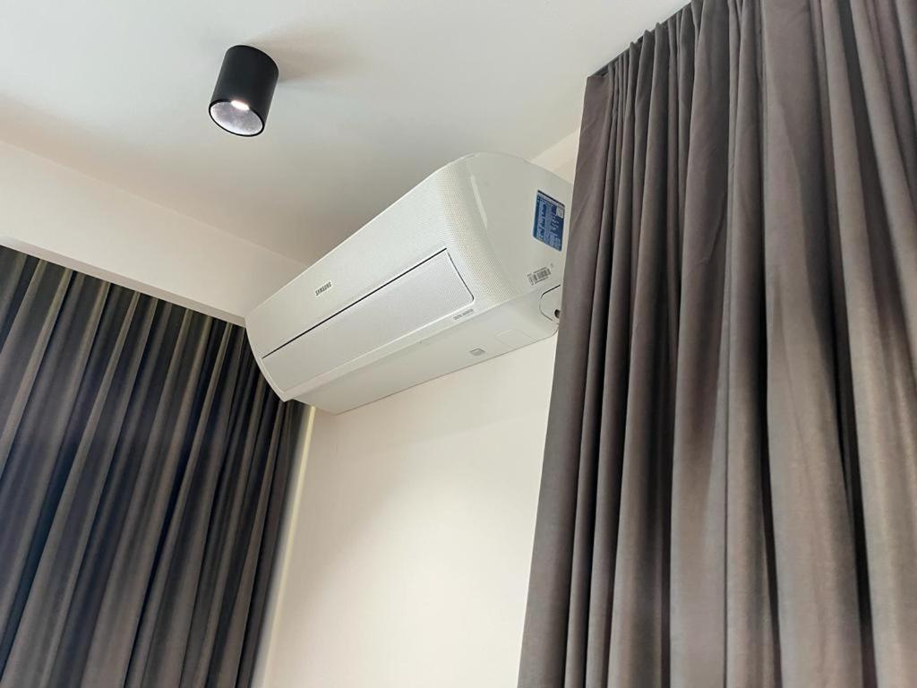 Luksusowy Apartament Z Parkingiem W Samym Centrum Wroclawia Dış mekan fotoğraf