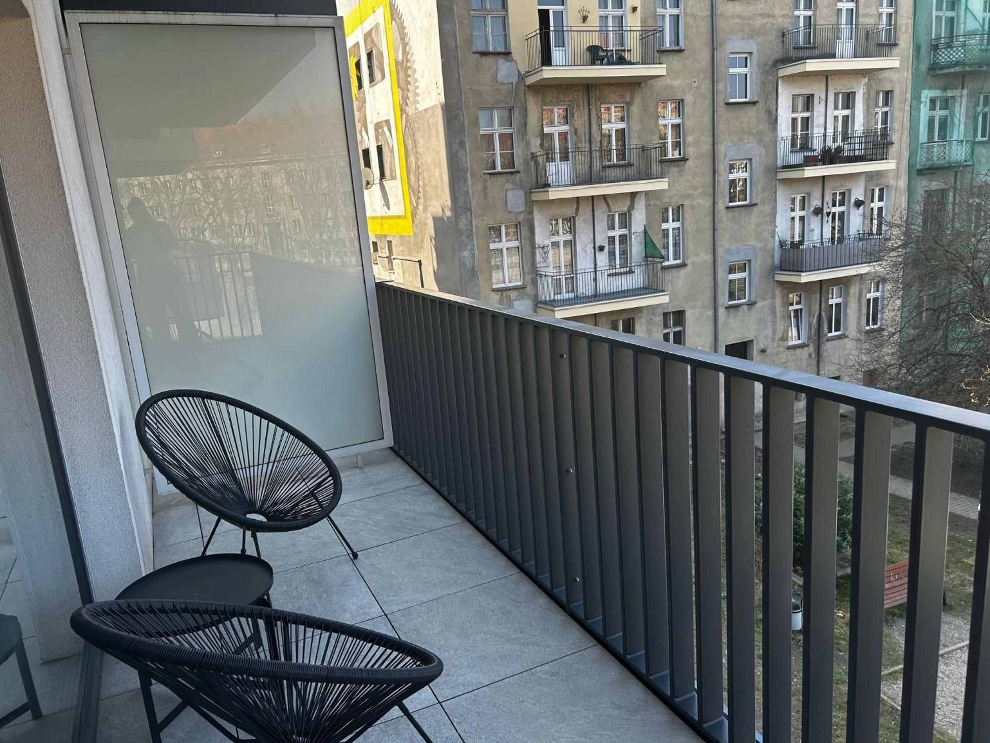 Luksusowy Apartament Z Parkingiem I Klimatyzacja W Samym Centrum Wroclawia Dış mekan fotoğraf